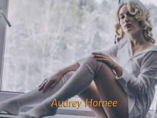 Audrey_Hornee