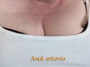 Anuk_antonia