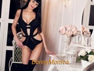 Bonny_Monica