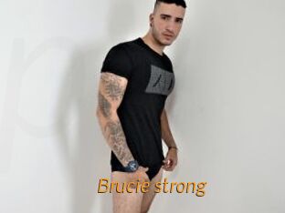 Brucie_strong