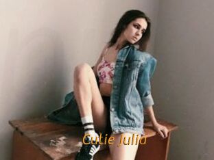 Cutie_Julia