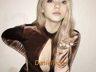 Danielle041