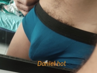 Daniel_hot