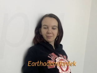 Earthadensfordek
