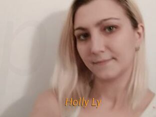 Holly_Ly