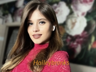 Haileybronks