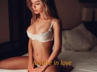 Justine_in_love
