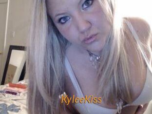 Kylee_Kiss