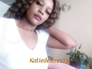 Katiedelores23