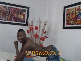 LARSYKOKOLA