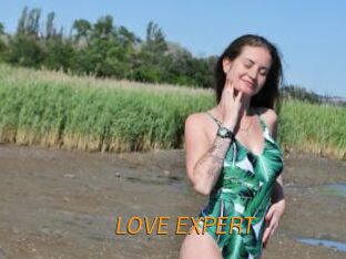 LOVE_EXPERT