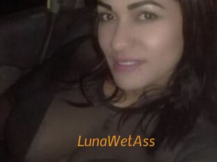 LunaWetAss