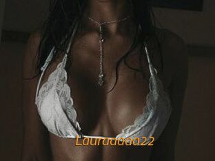 Lauraaaaa22