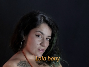 Lola_bony