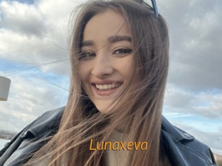 Lunaxeva