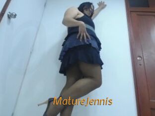 MatureJennis