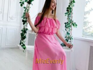 MiaEvanly