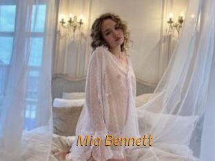 Mia_Bennett