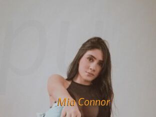 Mia_Connor