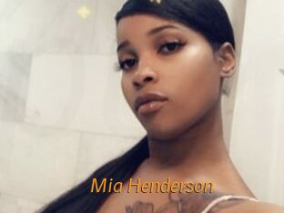 Mia_Henderson