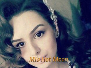 Mia_Hot_Moon