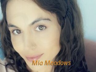 Mia_Meadows