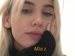 Mia_z