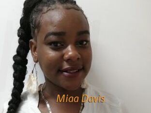 Miaa_Davis