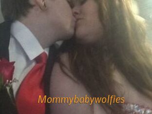 Mommybabywolfies