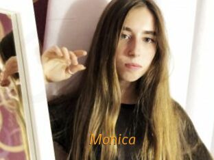 Monica_