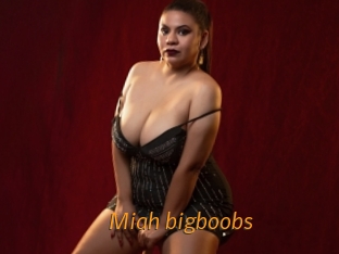 Miah_bigboobs