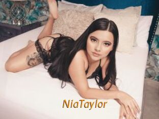 NiaTaylor