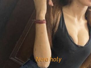 Nora_hoty