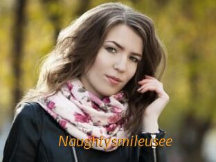 Naughtysmileusee