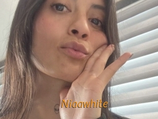 Niaawhite