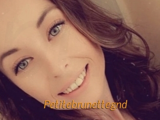 Petitebrunettegnd