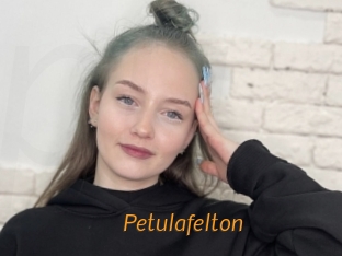 Petulafelton