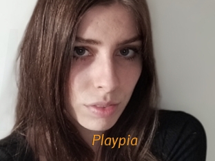Playpia
