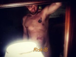 RiskiB