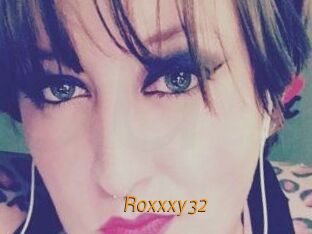 Roxxxy32