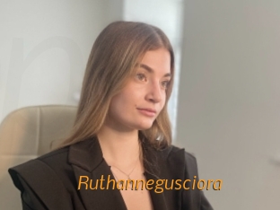 Ruthannegusciora