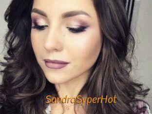 SandraSyperHot