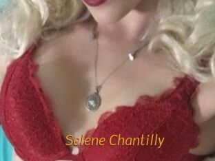Selene_Chantilly