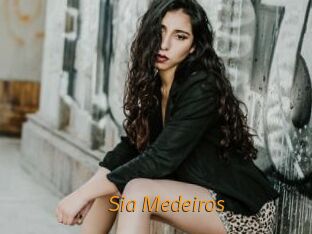 Sia_Medeiros