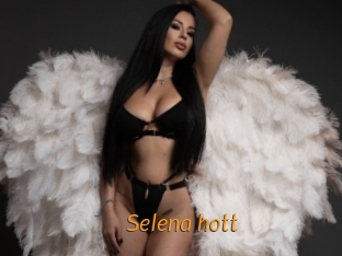 Selena_hott