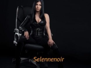 selennenoir Porn University