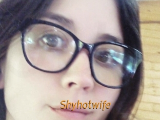 Shyhotwife