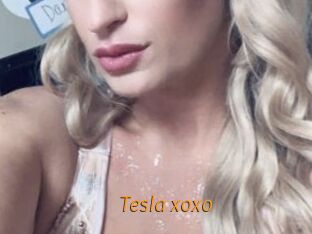 Tesla_xoxo