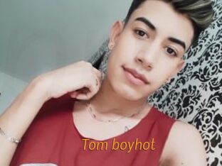 Tom_boyhot