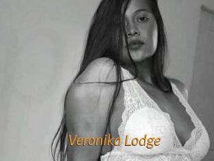 Veronika_Lodge